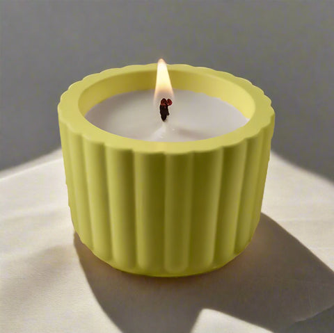 Vessel candle cup