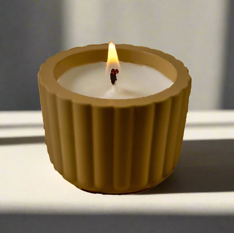 Vessel candle cup